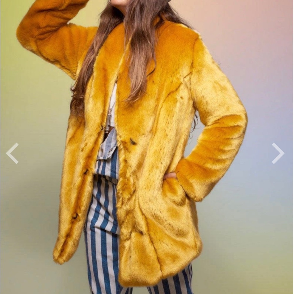 Spirithoods Golden Wolf Luxe Faux Fur Coat